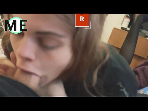 ❤️ Пишка в гърлото, скъсан чорапогащник и скъсани токчета ☑ Секс видео в bg.taxiklass.ru ❤